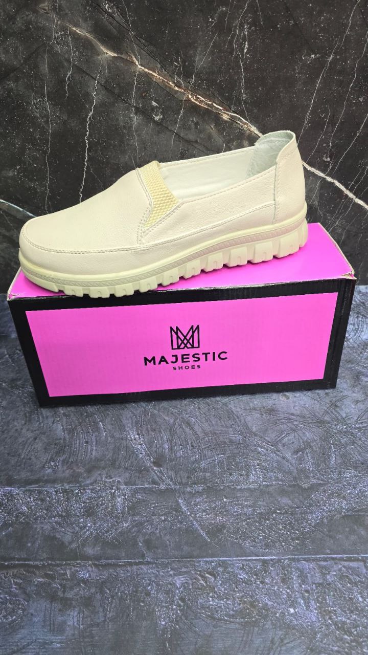 фото весенние женские кроссовки оптом