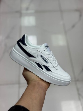 фото весенние женские кроссовки оптом