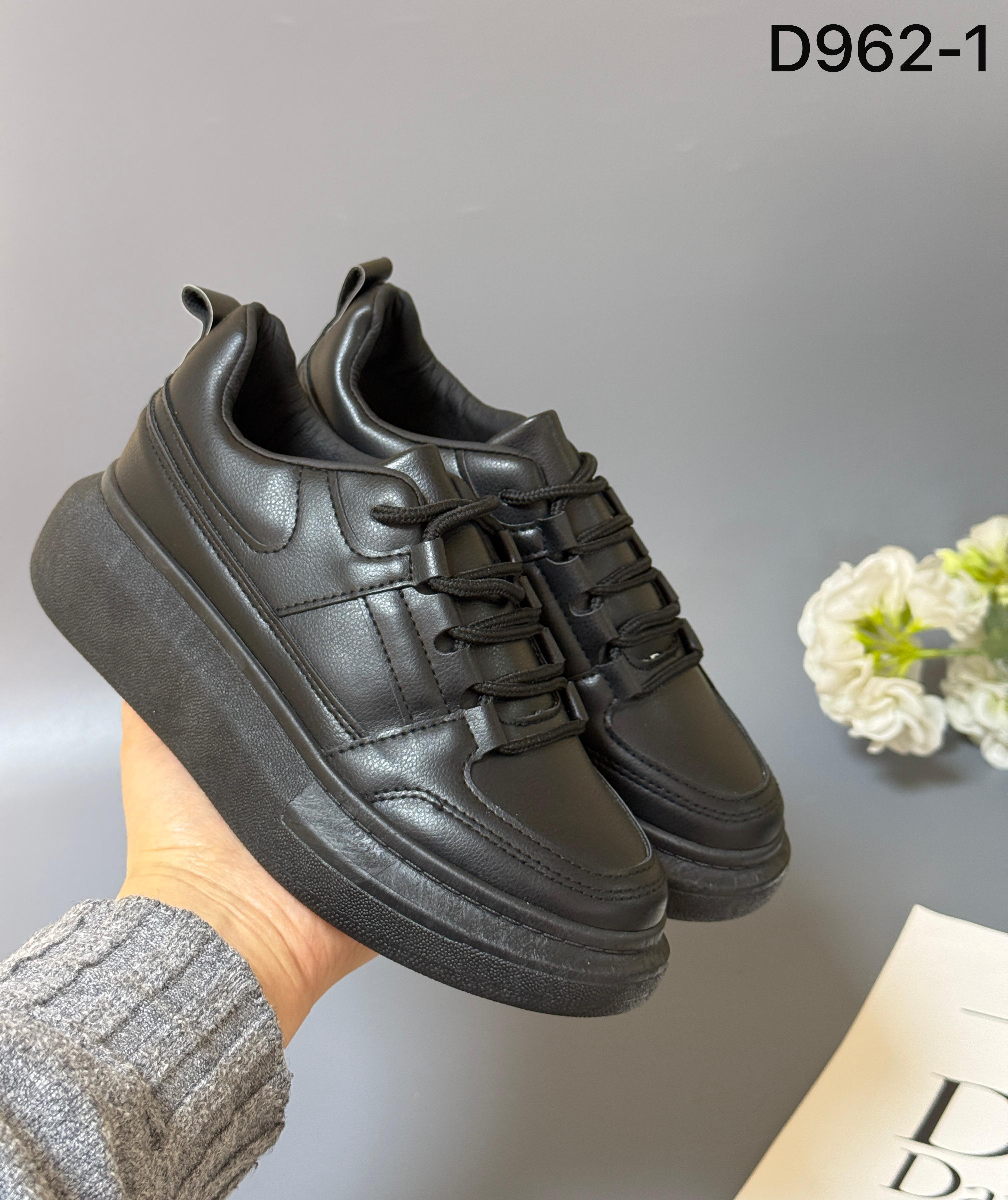 фото весенние кроссовки для девочек оптом