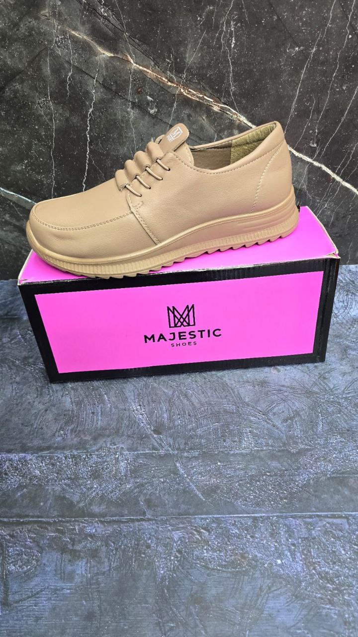 фото весенние женские кроссовки оптом