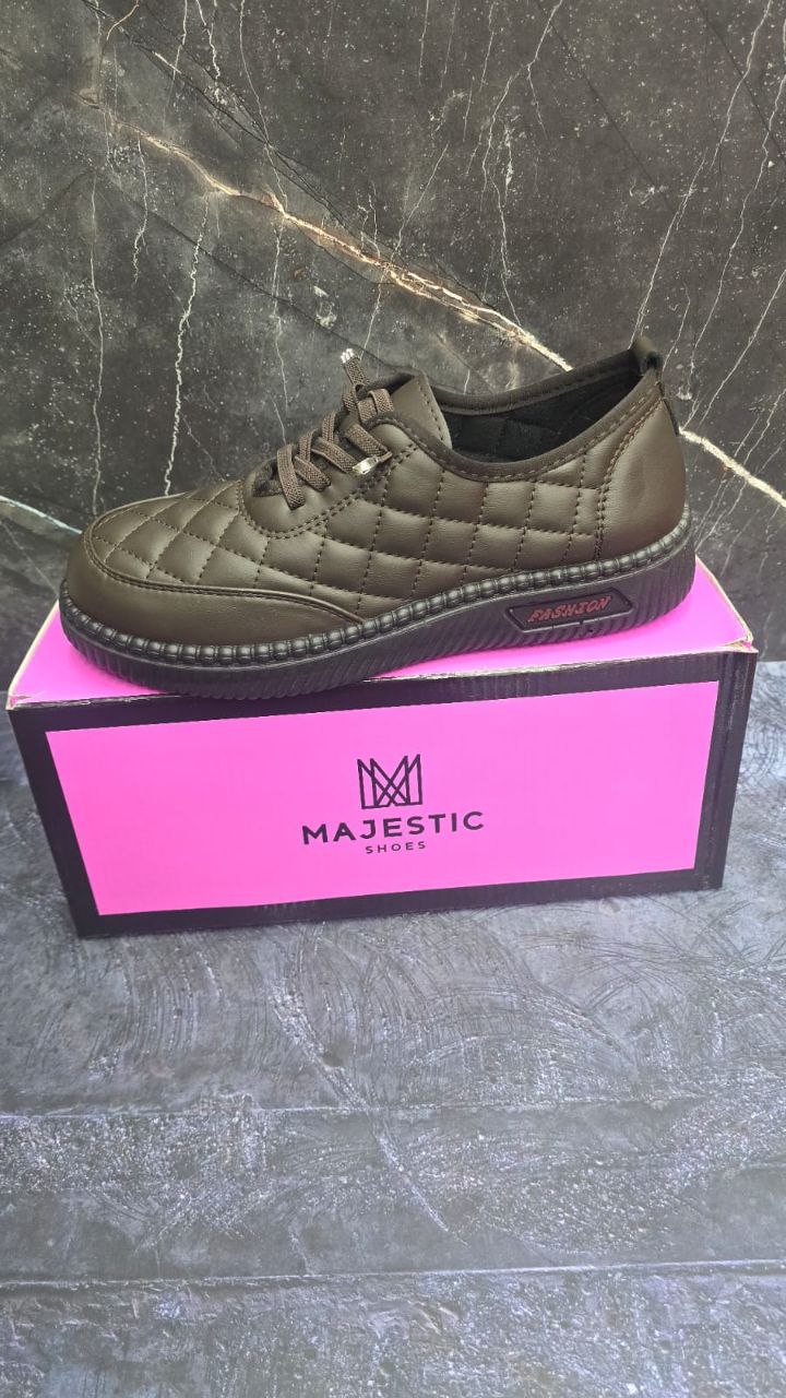 фото весенние женские кроссовки оптом