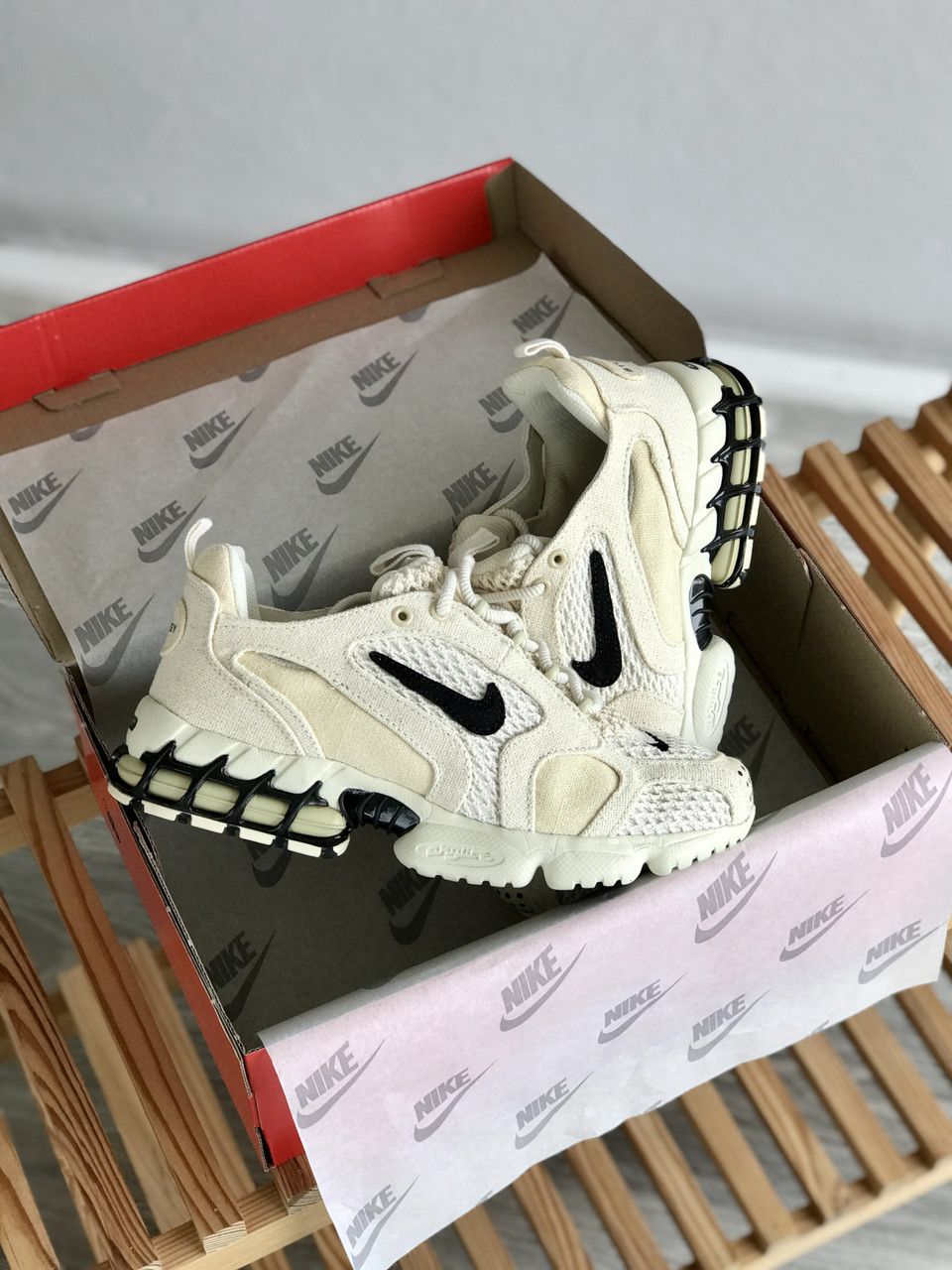 фото женские белые кроссовки nike 261760 оптом