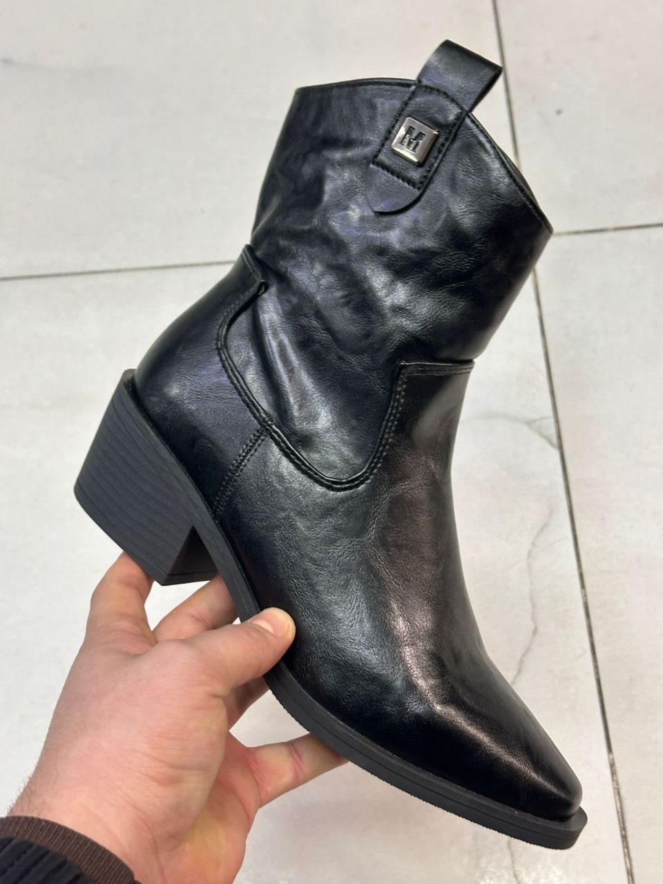 фото весенние женские ботинки оптом