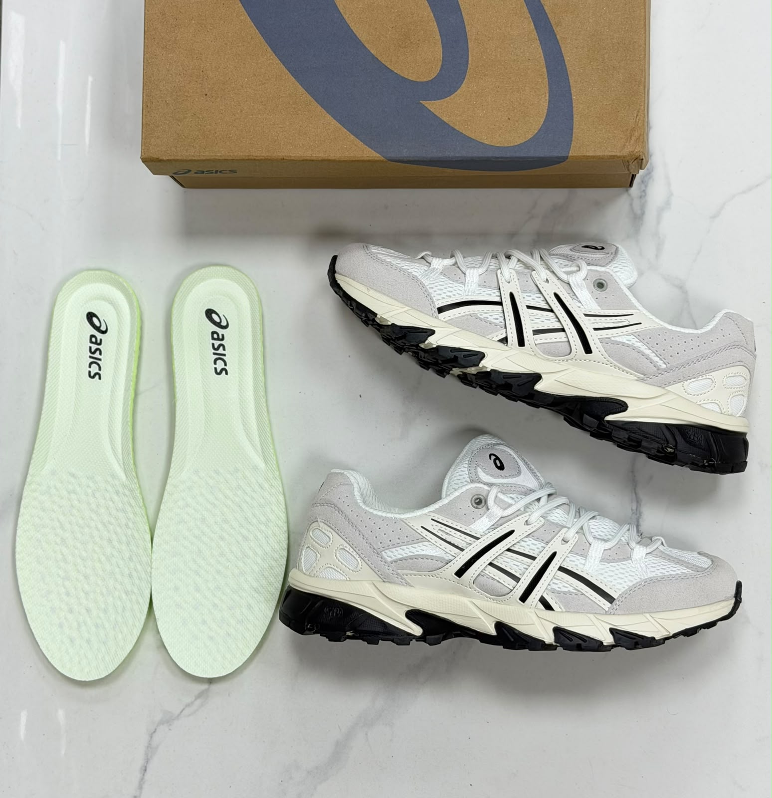 фото мужские весенне-осенние кроссовки asics 152488 оптом