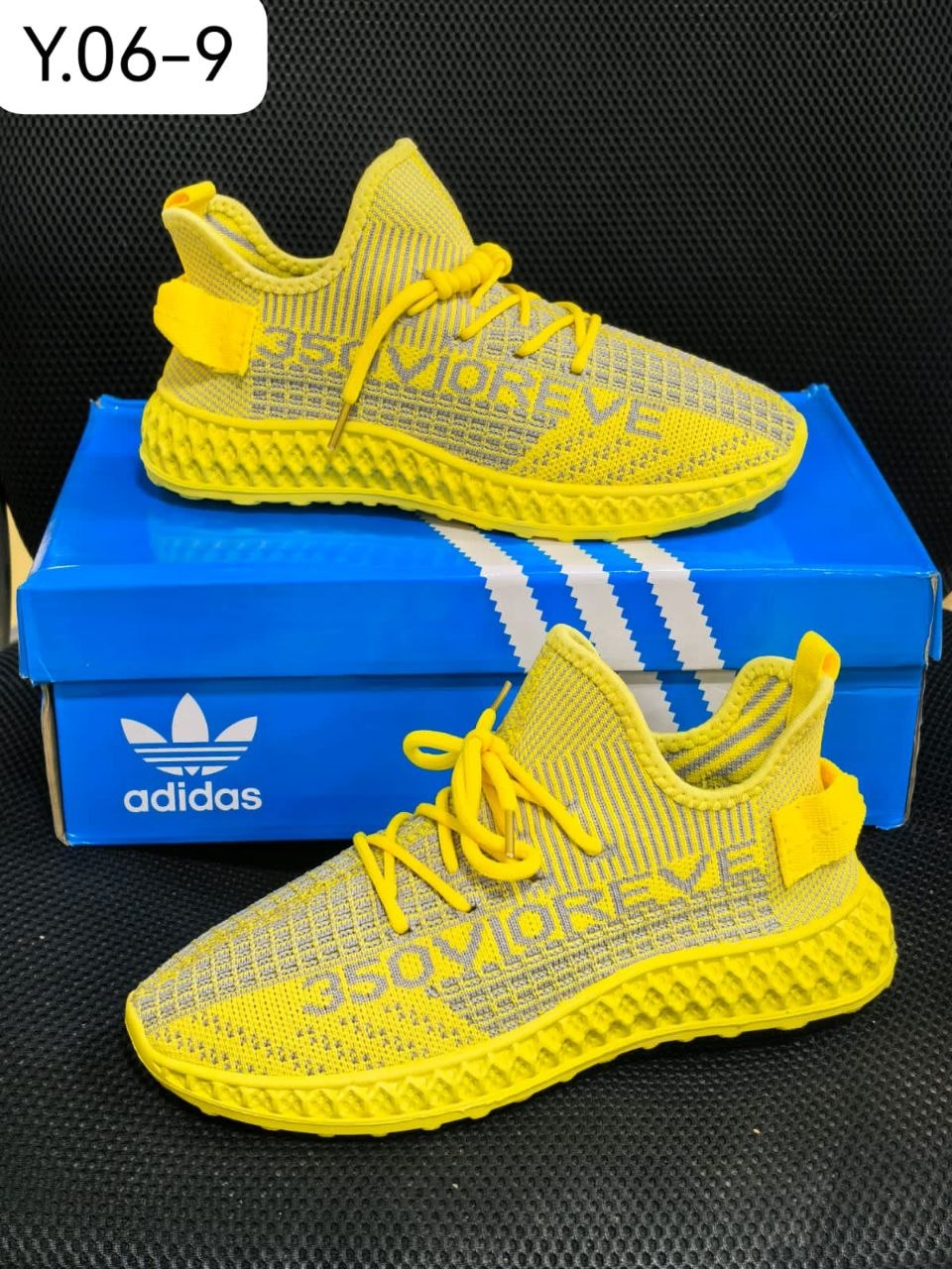 фото весенние женские кроссовки оптом