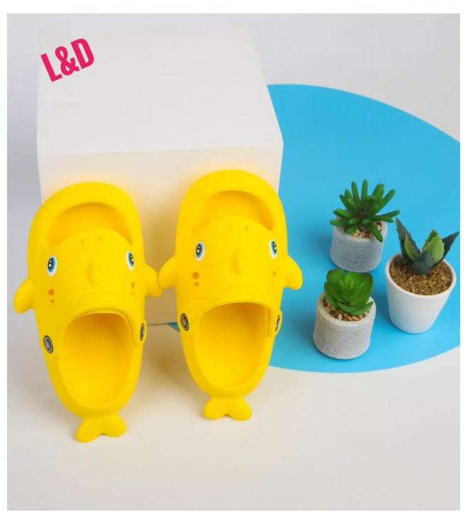 картинка Без выбора цвета летние тапочки для девочек от магазина Одежда+