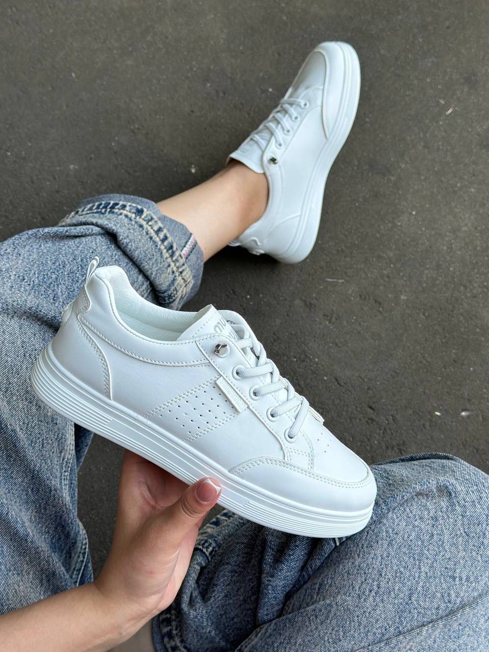 фото весенние женские кроссовки оптом