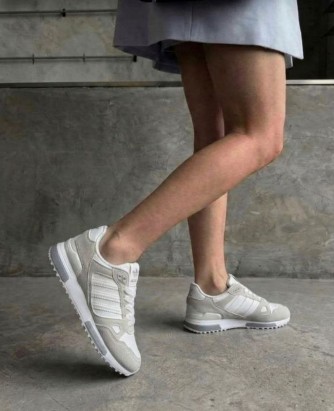 фото весенние женские кроссовки оптом