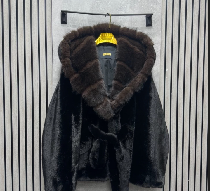 картинка Шуба от магазина Одежда+
