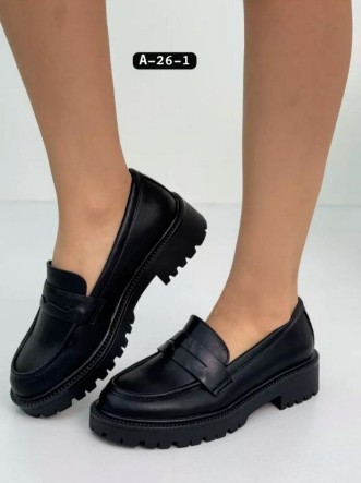 фото весенние женские лоферы оптом