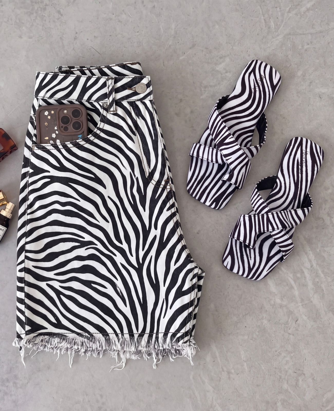 фото женские летние шлепанцы с zebra-печатным дизайном 760471 оптом