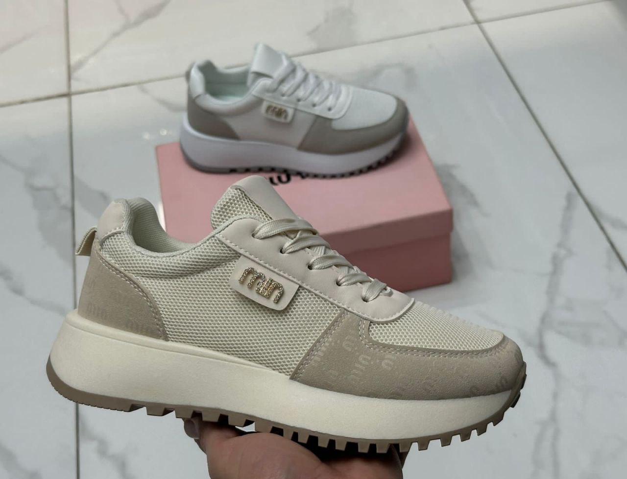 фото весенние женские кроссовки оптом