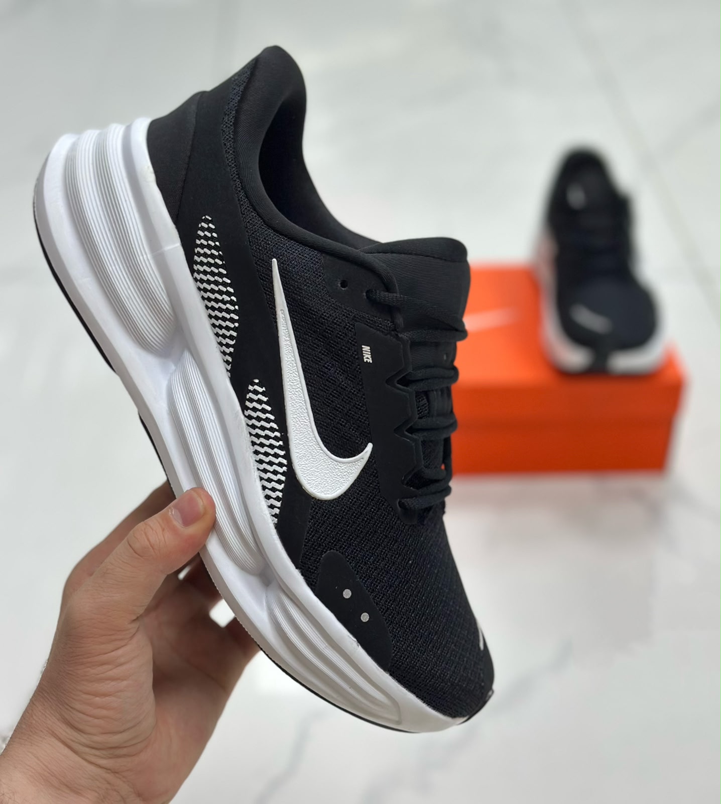 фото мужские черные кроссовки nike 118070 оптом