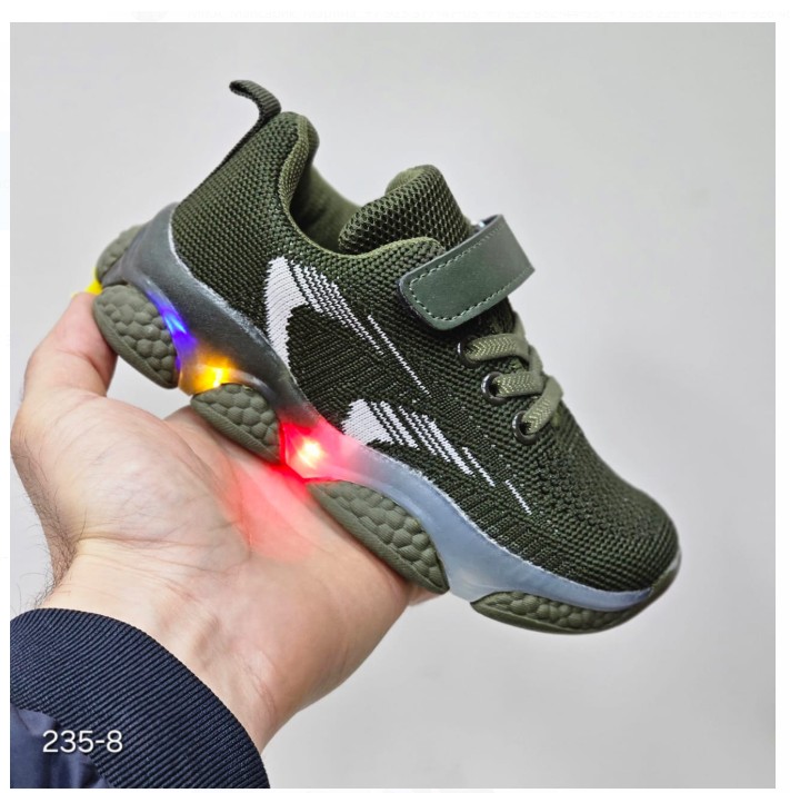фото светящиеся  летние кроссовки для мальчиков оптом