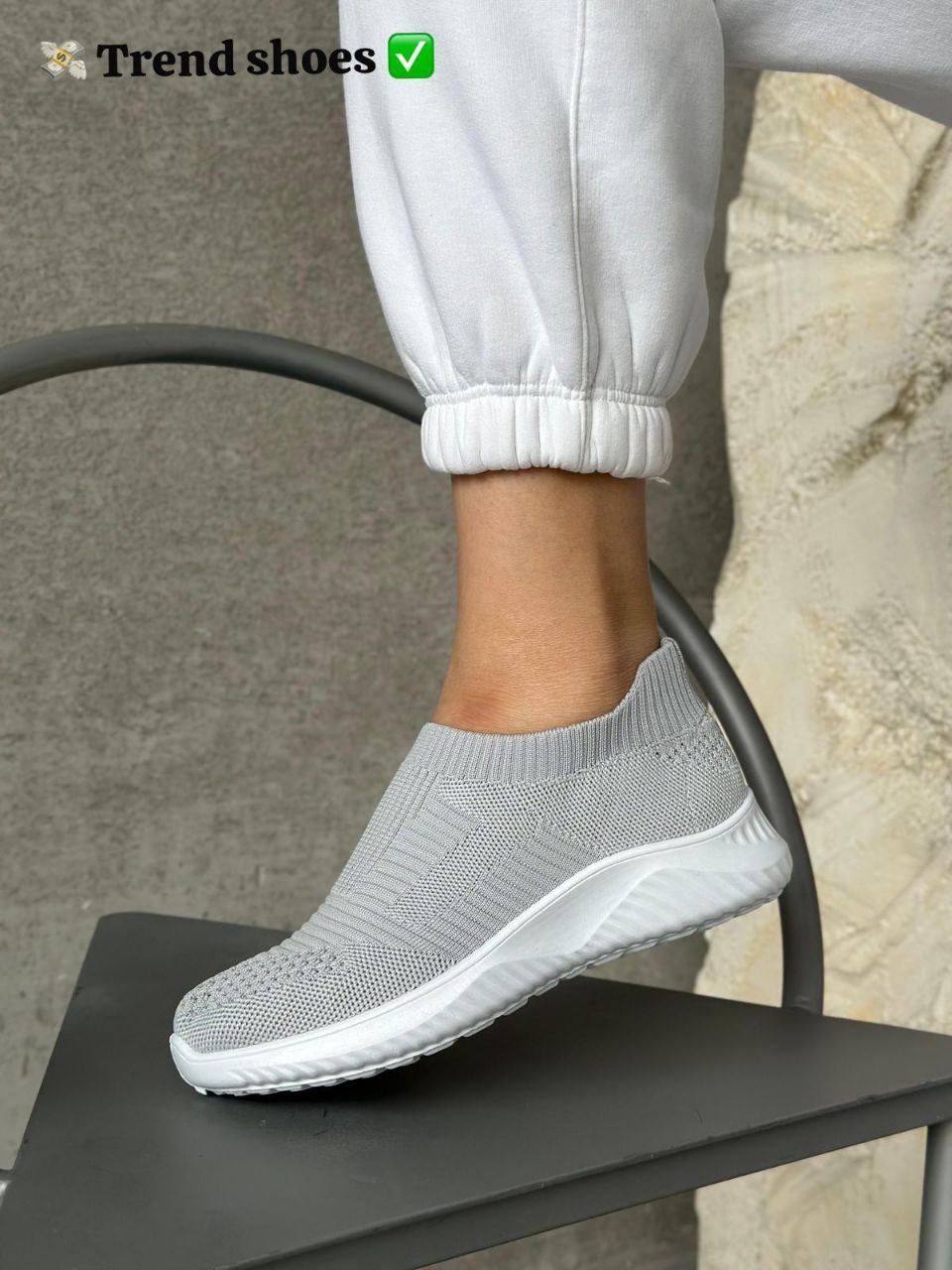 фото весенние женские кроссовки оптом