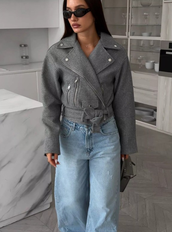 картинка Куртка от магазина Одежда+