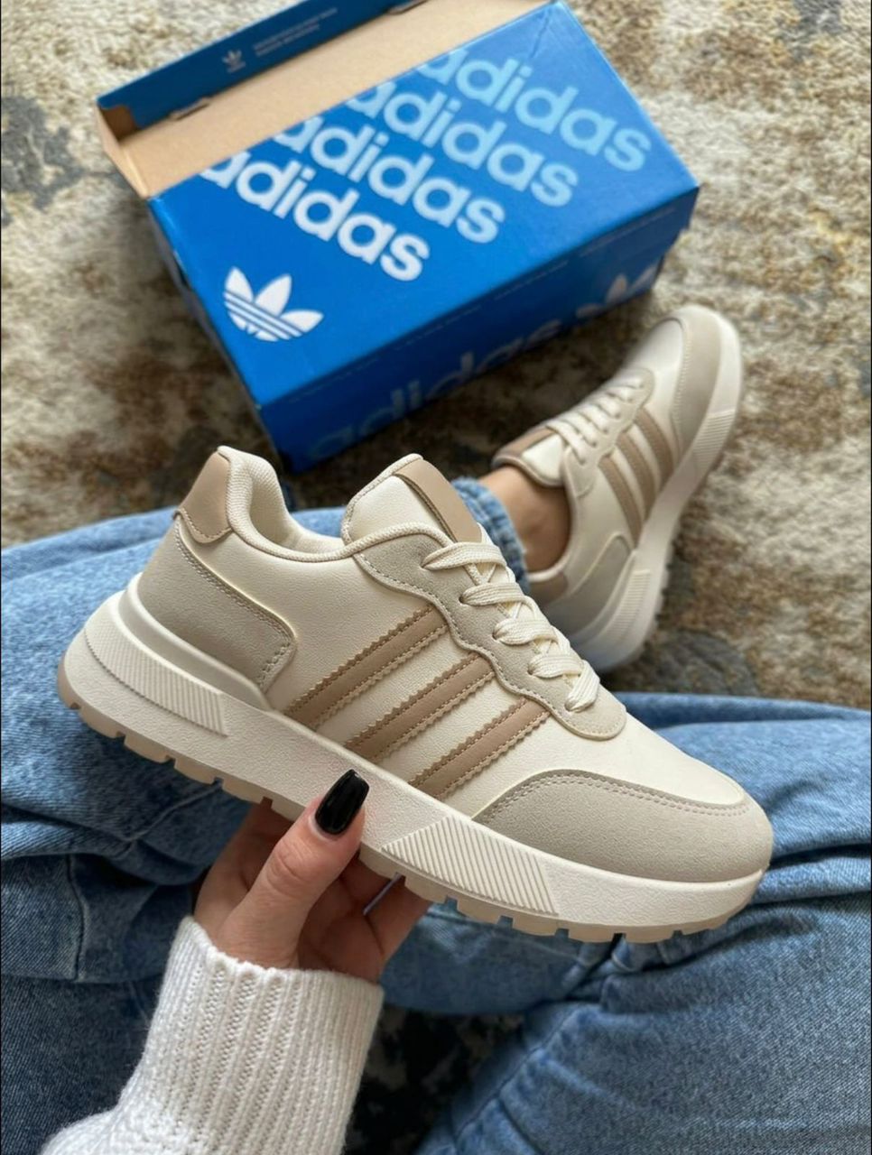 фото женские белые кроссовки adidas 346727 оптом