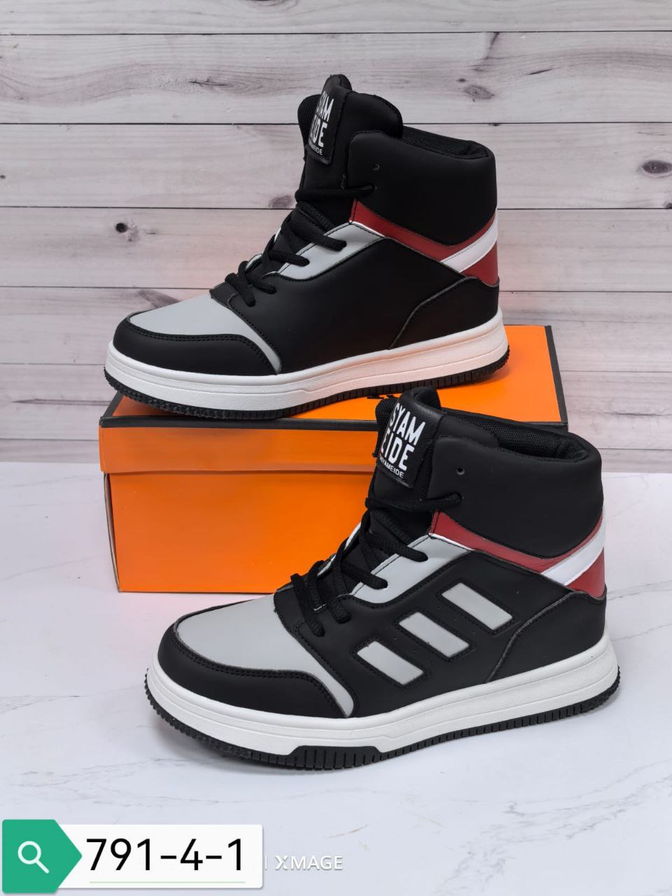 фото весенние женские кроссовки оптом