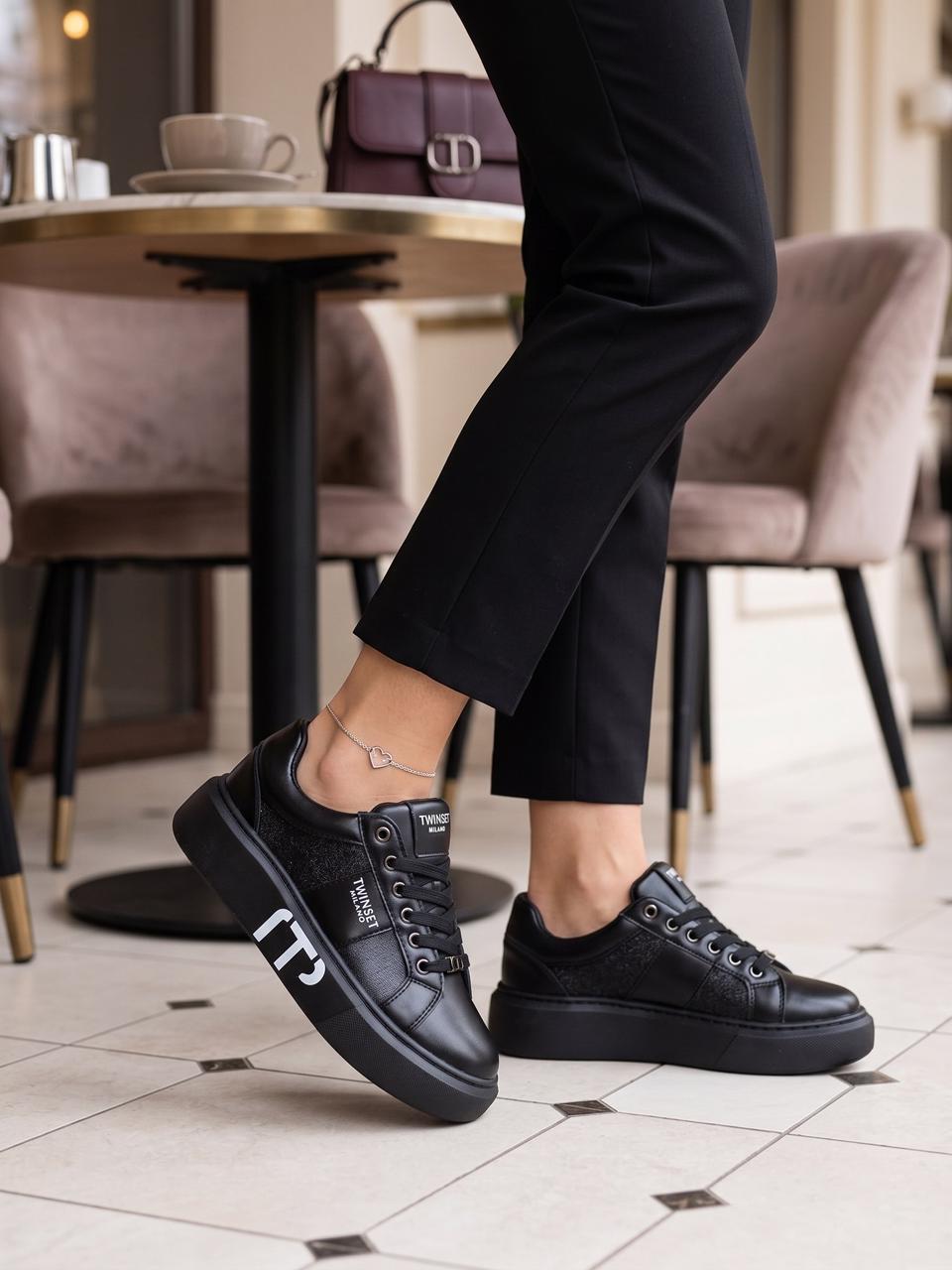 фото Женские черные sneakers 391886 оптом на лето для мужчин