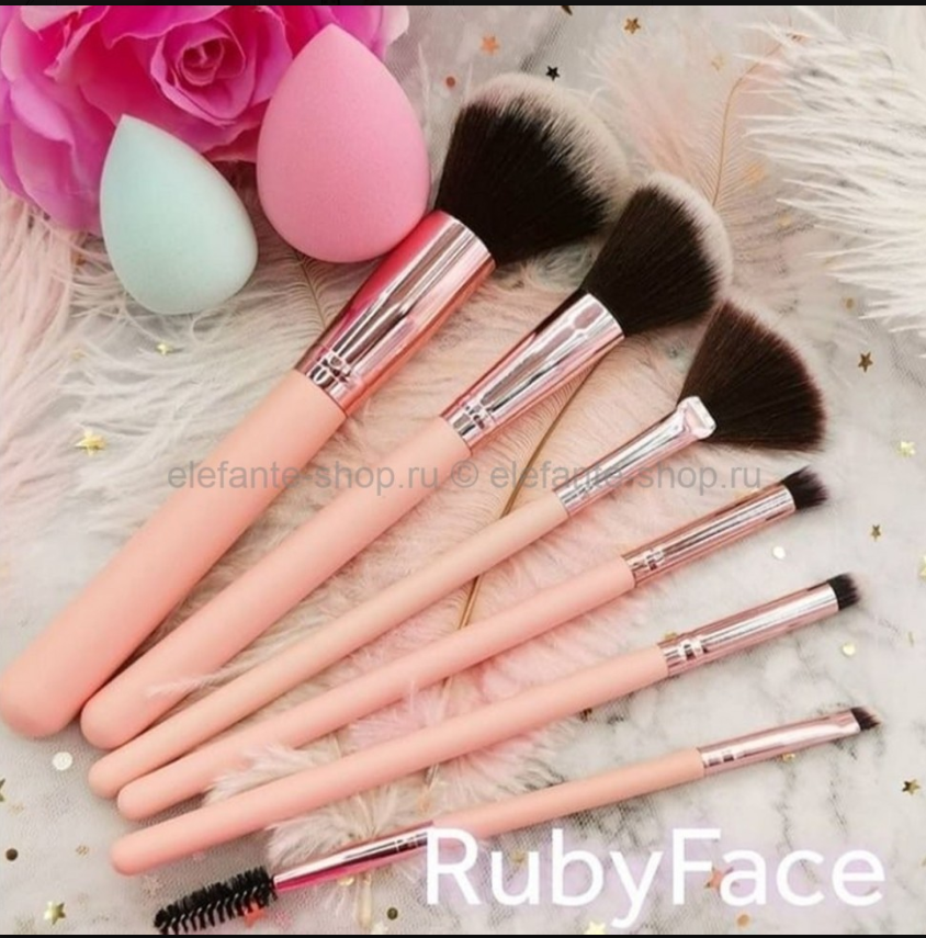 картинка Набор кистей со спонжами 8 в 1 от магазина Одежда+