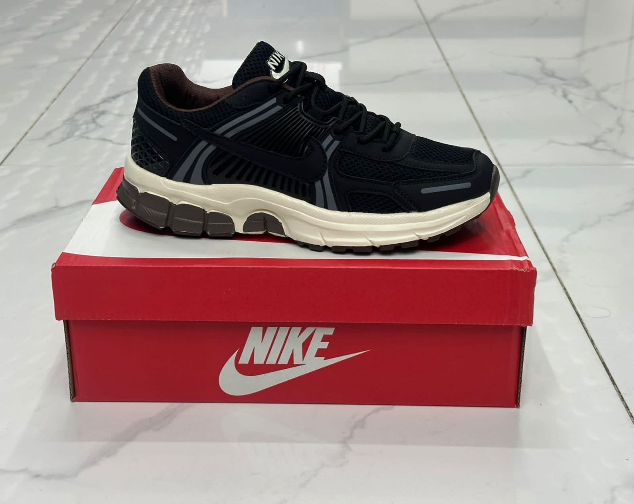 фото весенние мужские кроссовки оптом с доставкой