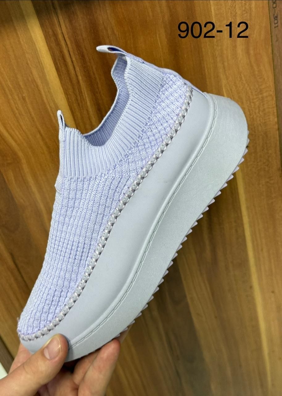 фото весенние женские кроссовки оптом