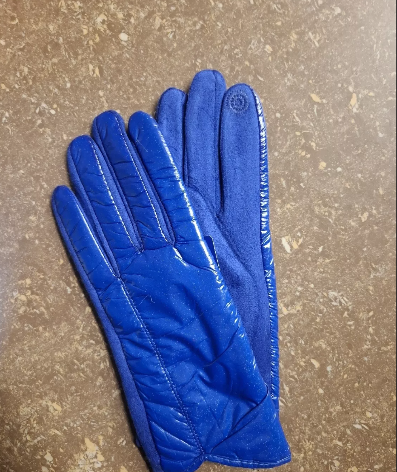 картинка Перчатки для женщин от магазина Одежда+