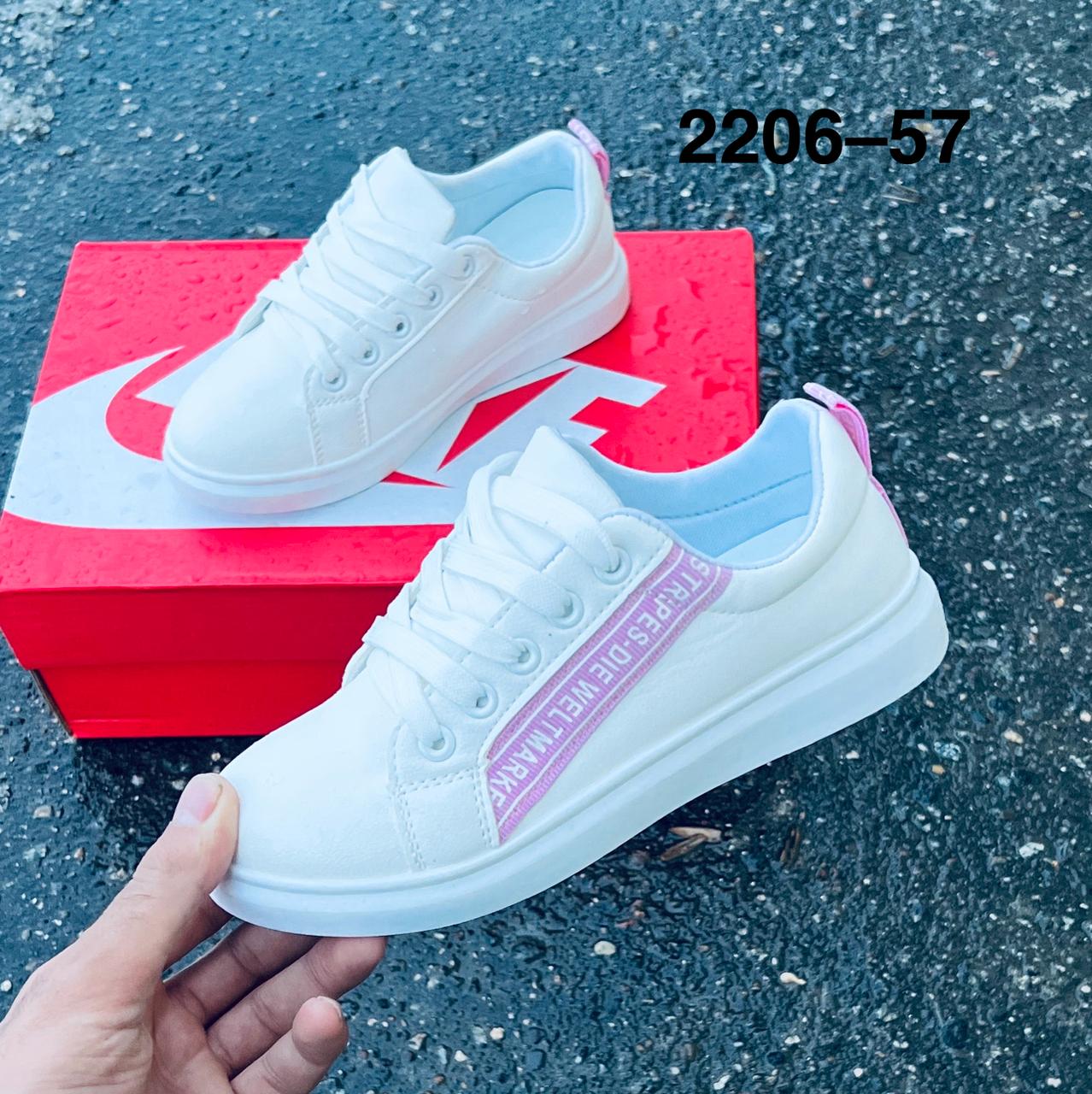 фото весенние кроссовки для девочек оптом