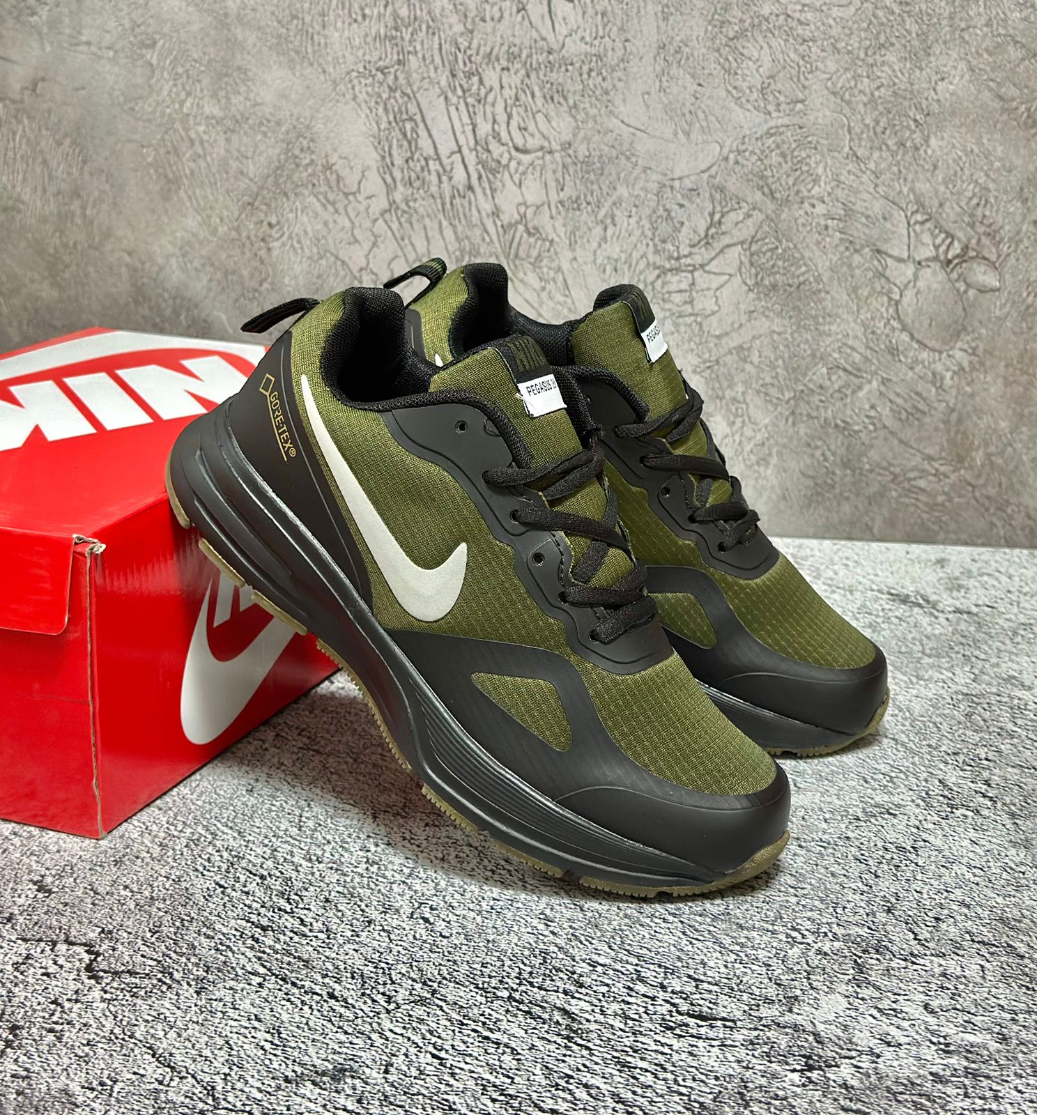 фото весенние женские кроссовки оптом