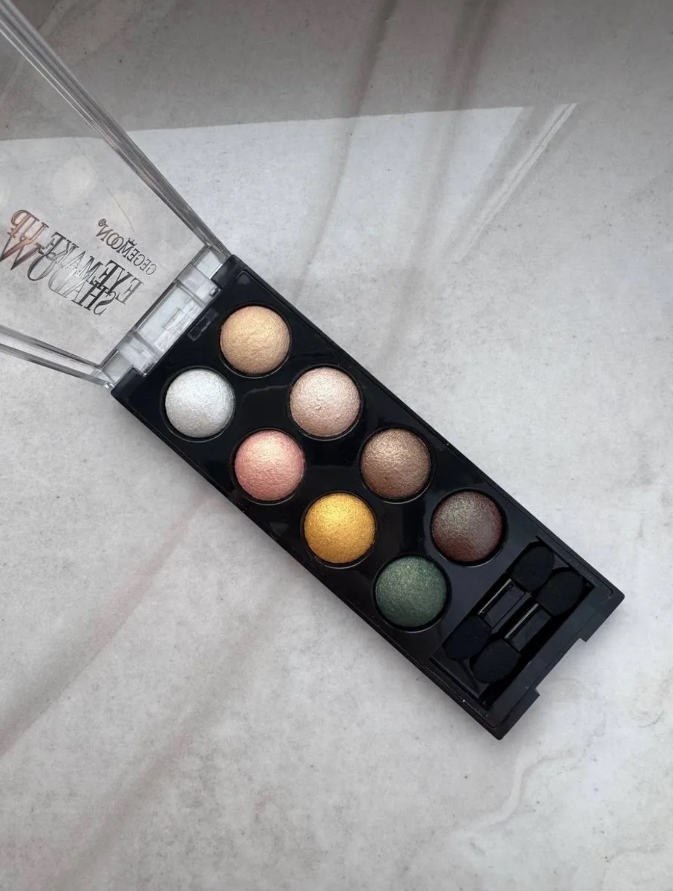 картинка Тени для век палетка GEGEMOON , тон «Роскошный Цена за 2 штуки от магазина Одежда+