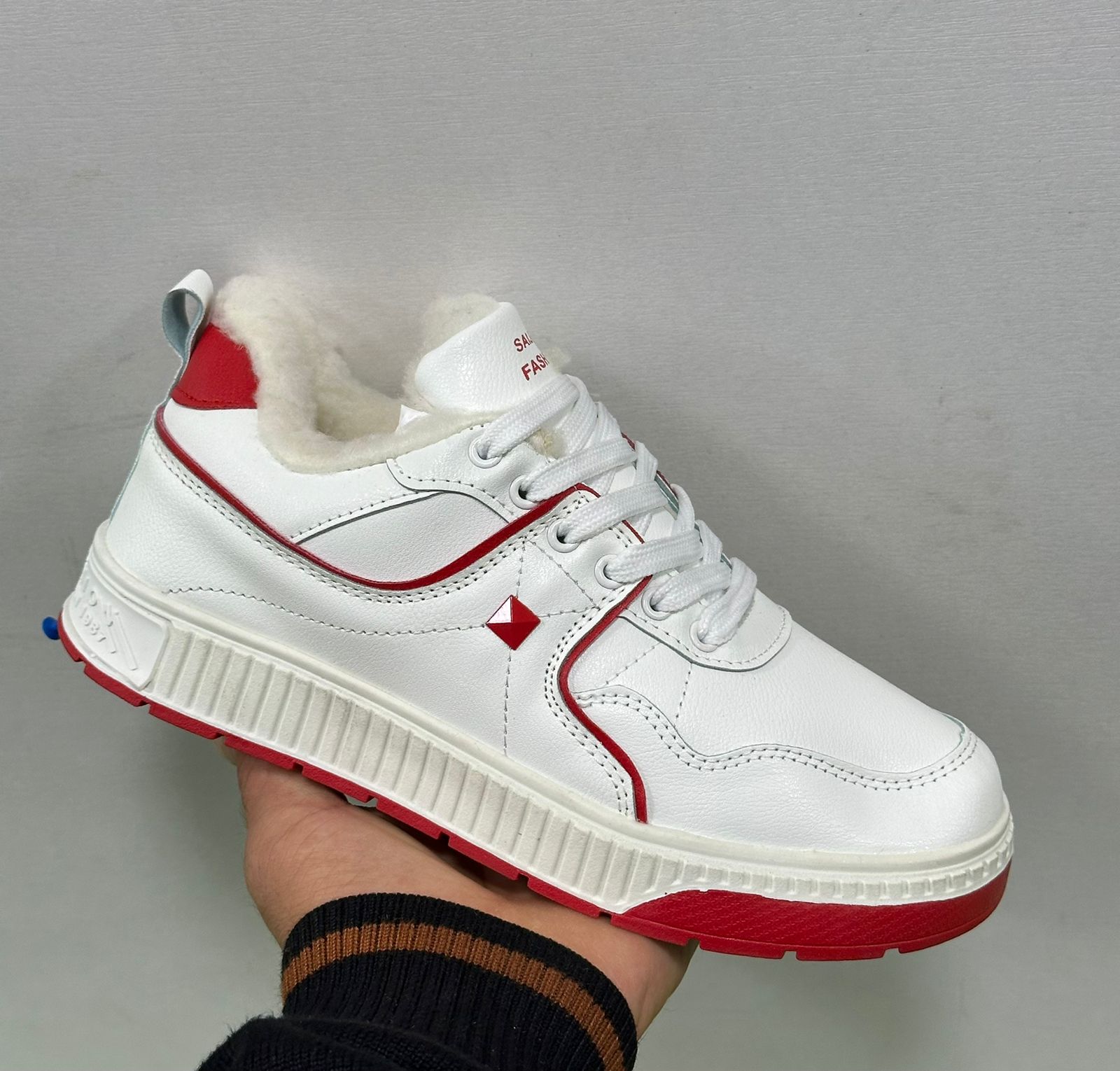 фото зимние женские кроссовки оптом с доставкой