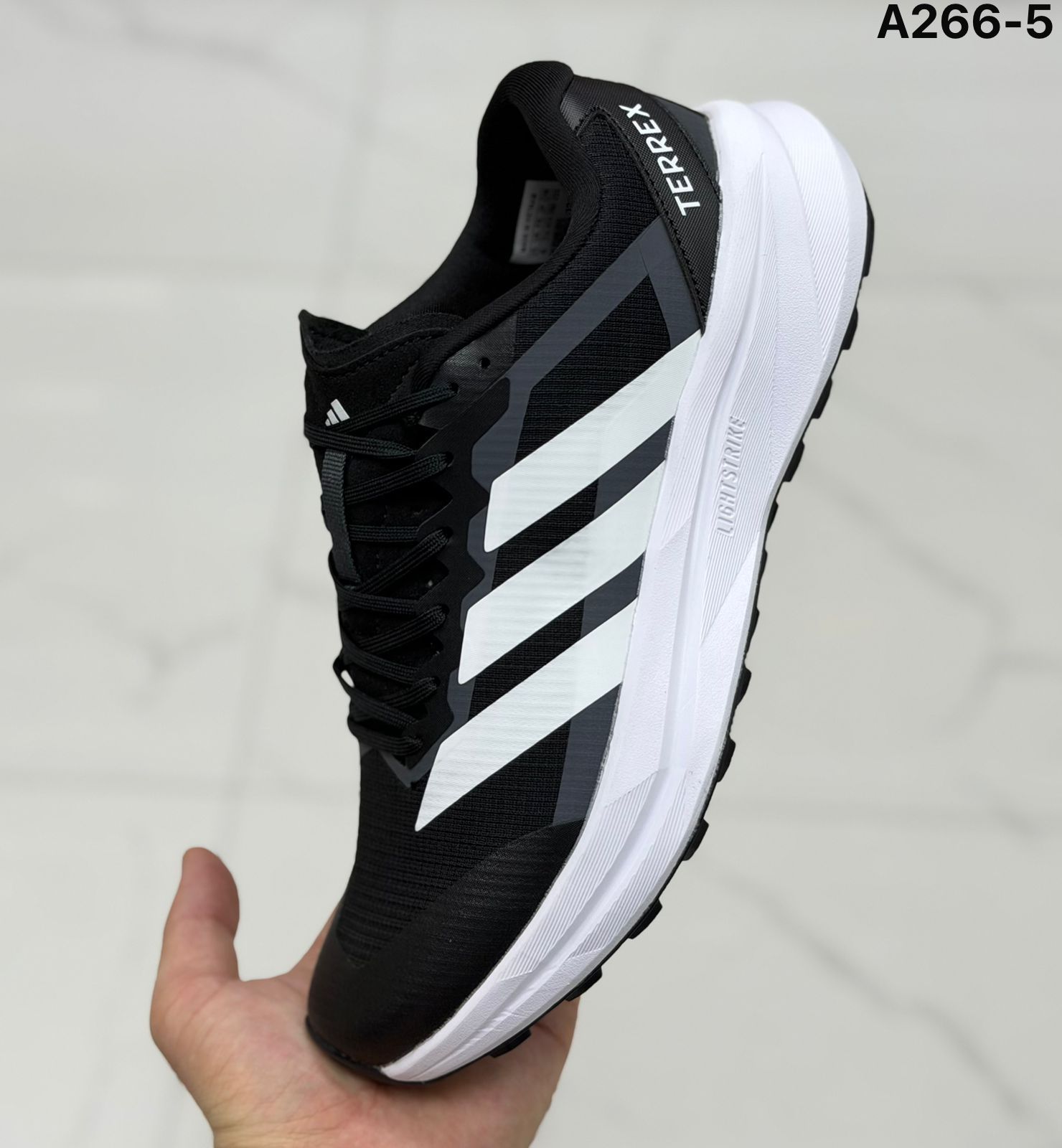 фото мужские черные кроссовки adidas terrex 368781 оптом