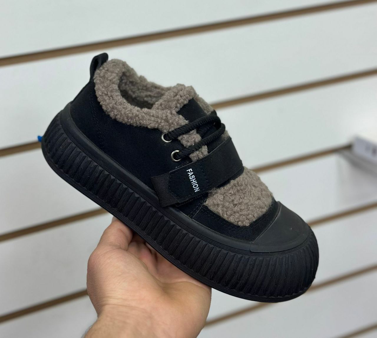 фото зимние женские кроссовки оптом с доставкой