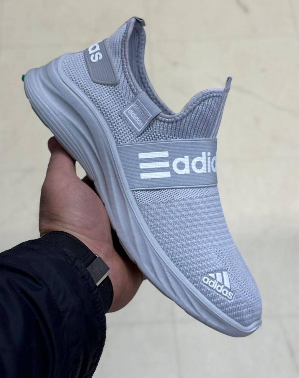 фото весенние мужские кроссовки оптом с доставкой