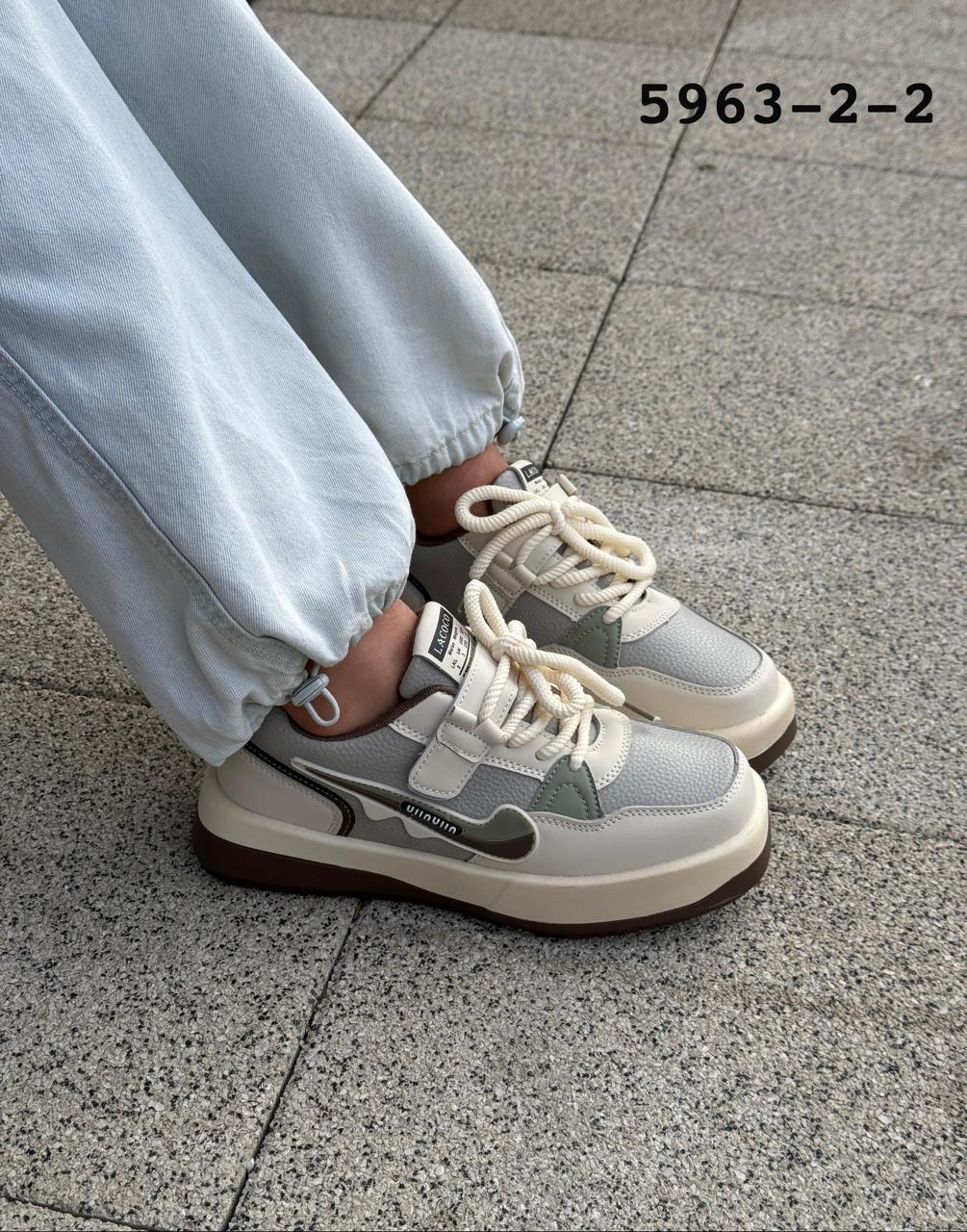 фото весенние кроссовки для девочек оптом