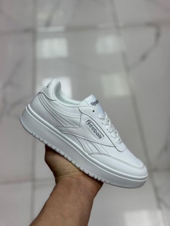 фото весенние женские кроссовки оптом