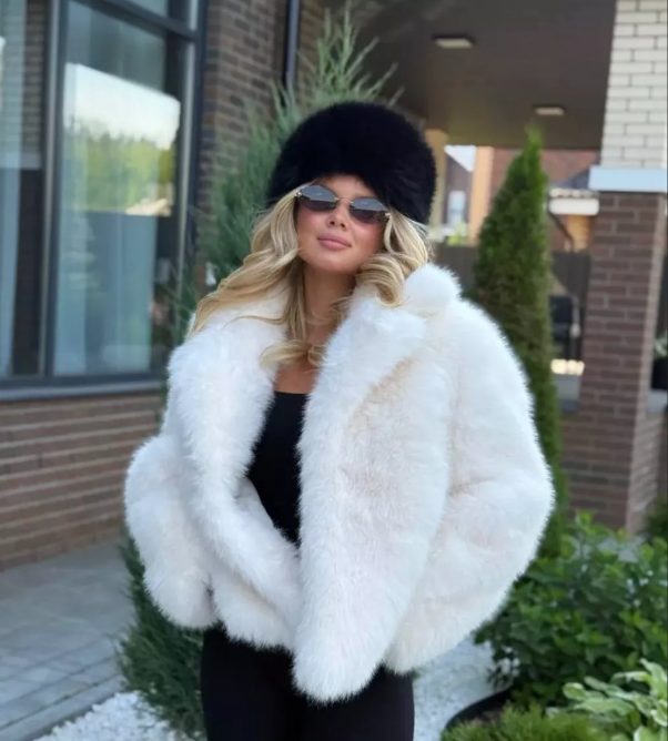 картинка Шуба от магазина Одежда+