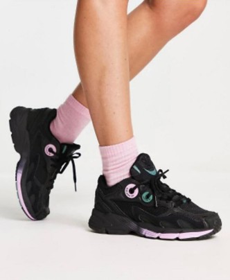 фото весенние женские кроссовки оптом