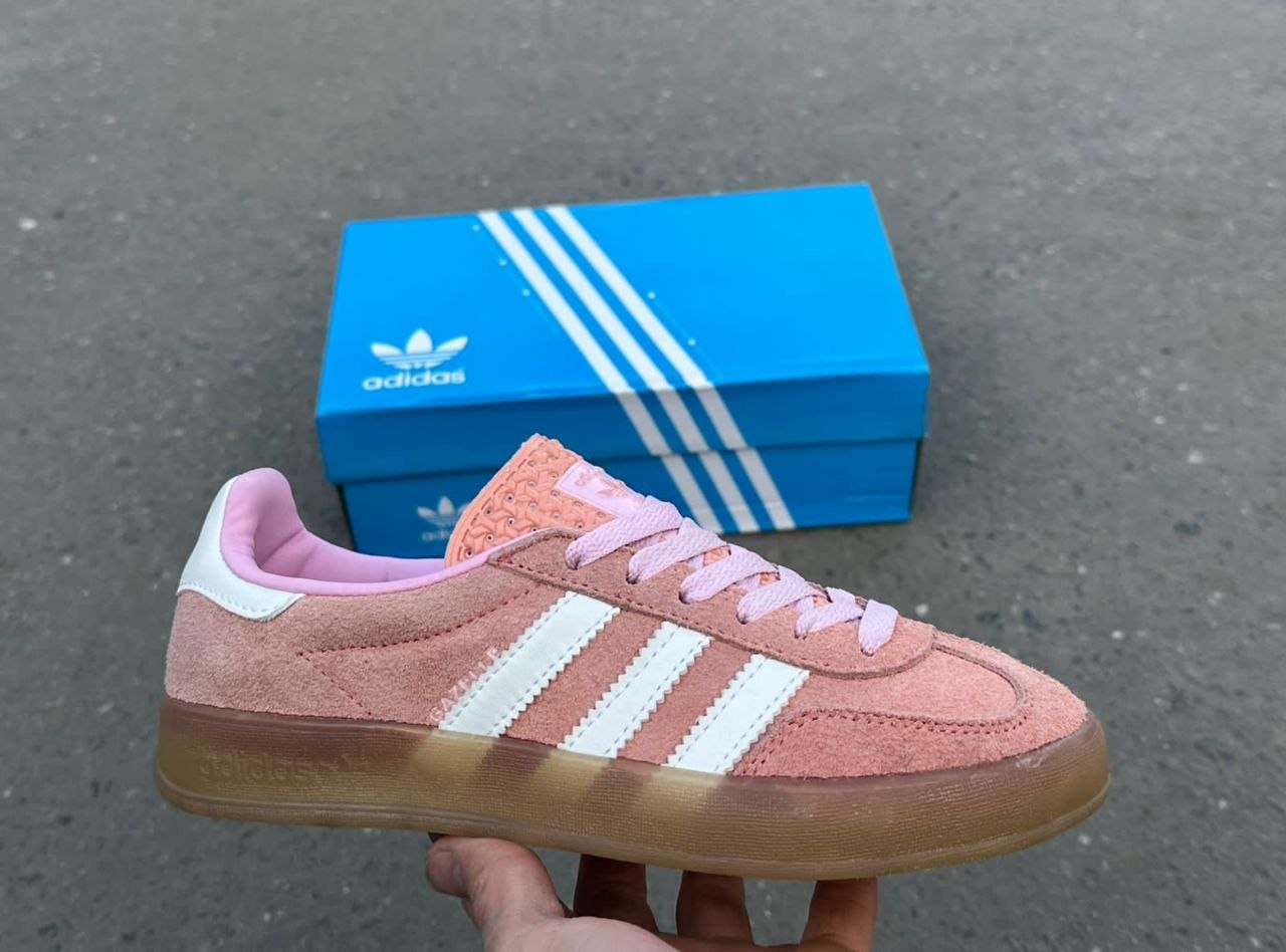 фото весенние женские кроссовки оптом