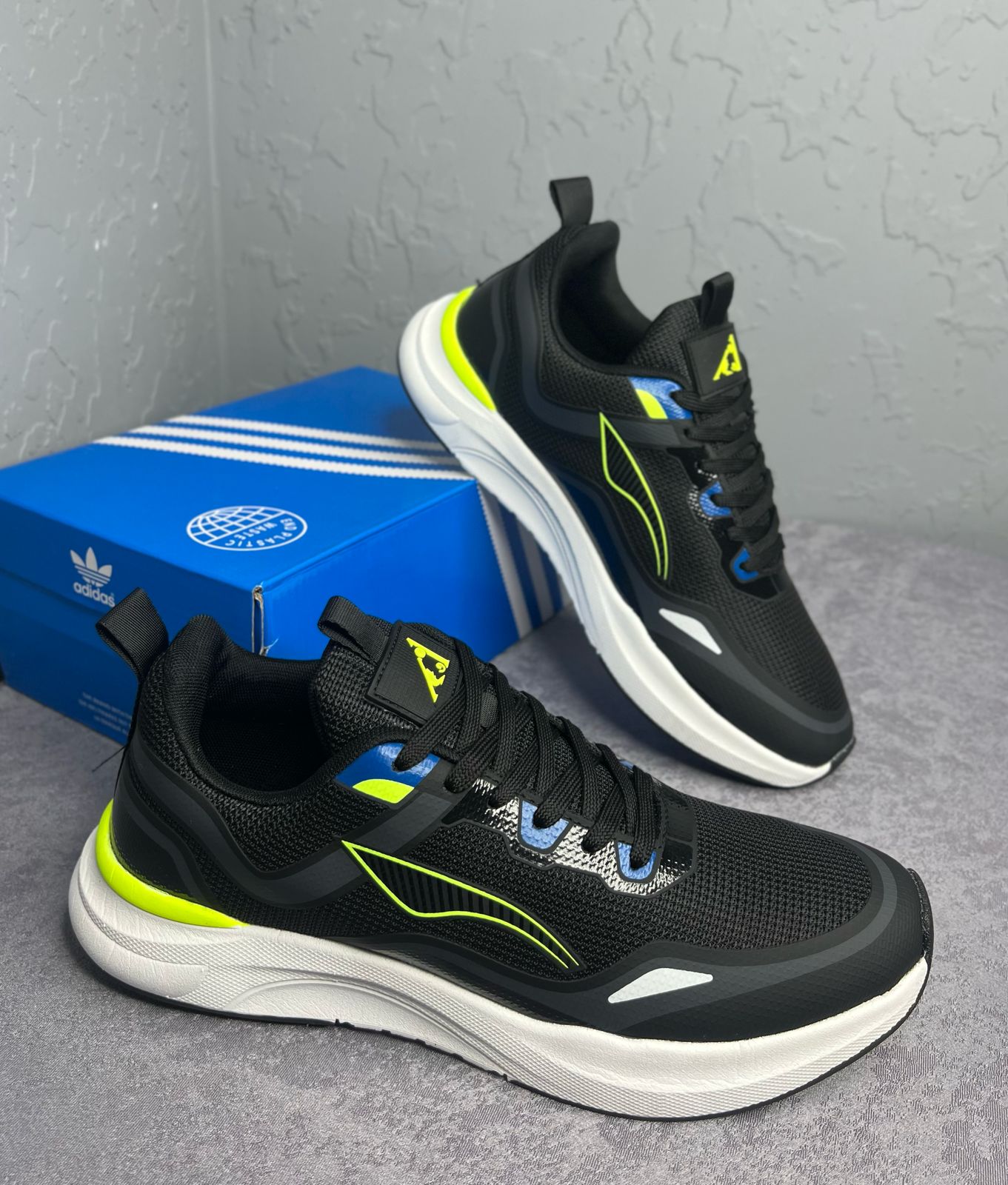 фото весенние мужские кроссовки оптом с доставкой