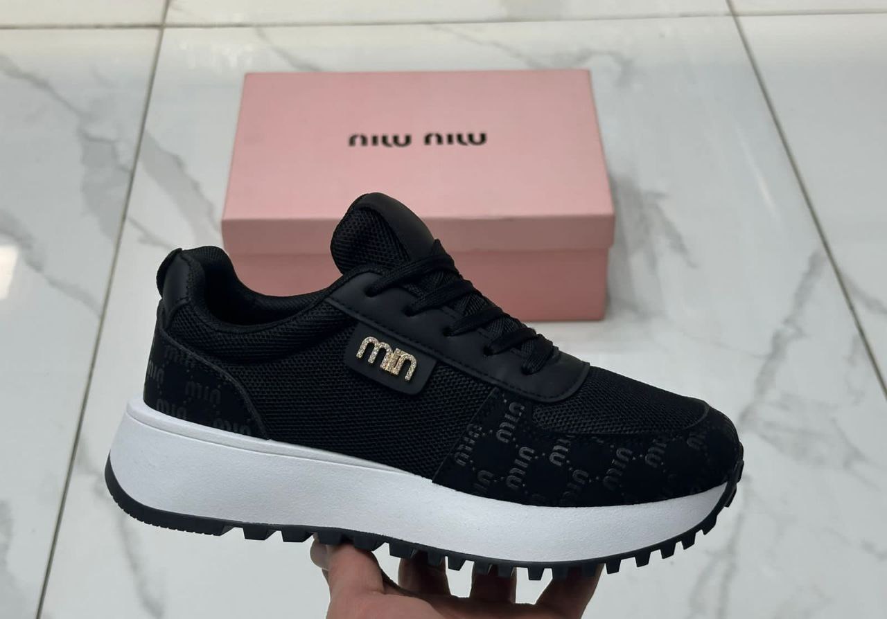 фото весенние женские кроссовки оптом