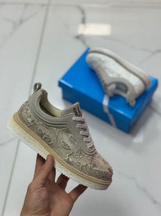 фото весенние женские кроссовки оптом