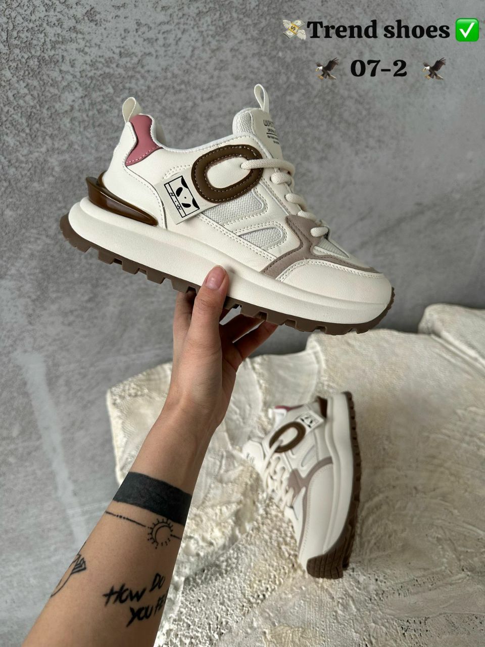 фото весенние женские кроссовки оптом