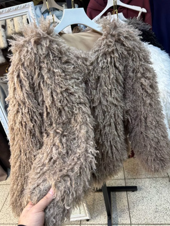 картинка Шуба от магазина Одежда+