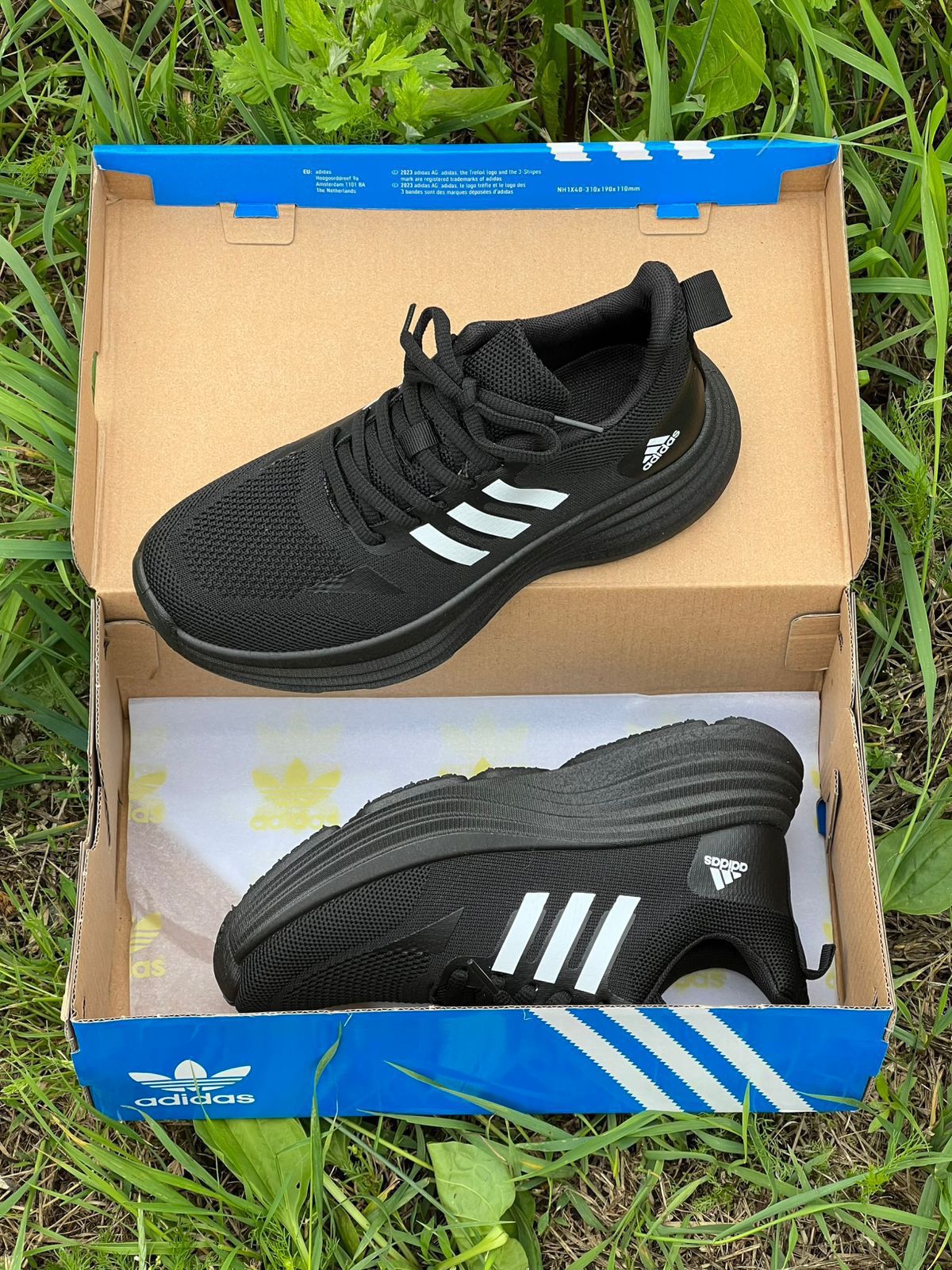 фото Мужские черные кроссовки Adidas 909414 оптом на лето для мужчин