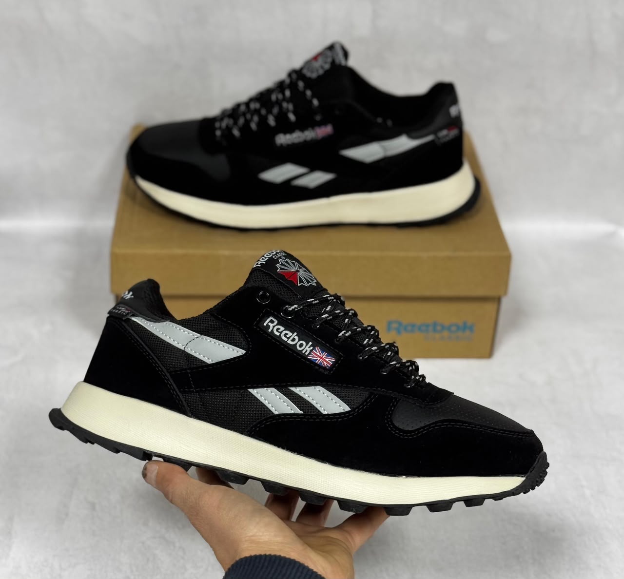 фото мужские осенние кроссовки reebok 501993 оптом