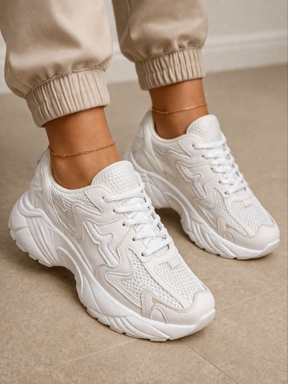 фото весенние женские кроссовки оптом