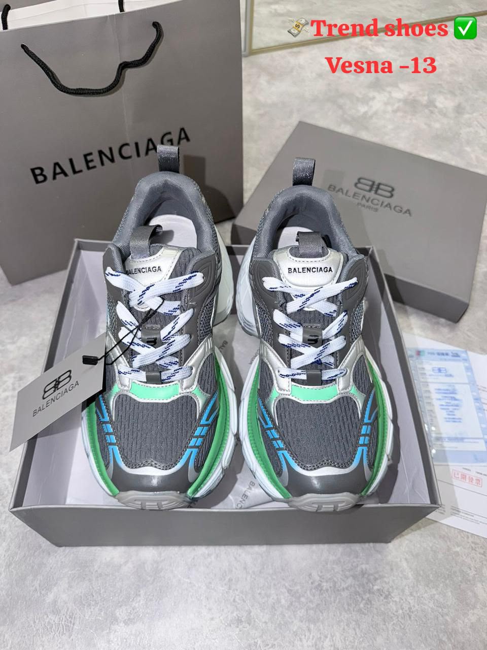 фото женские весенние кроссовки balenciaga 264580 оптом