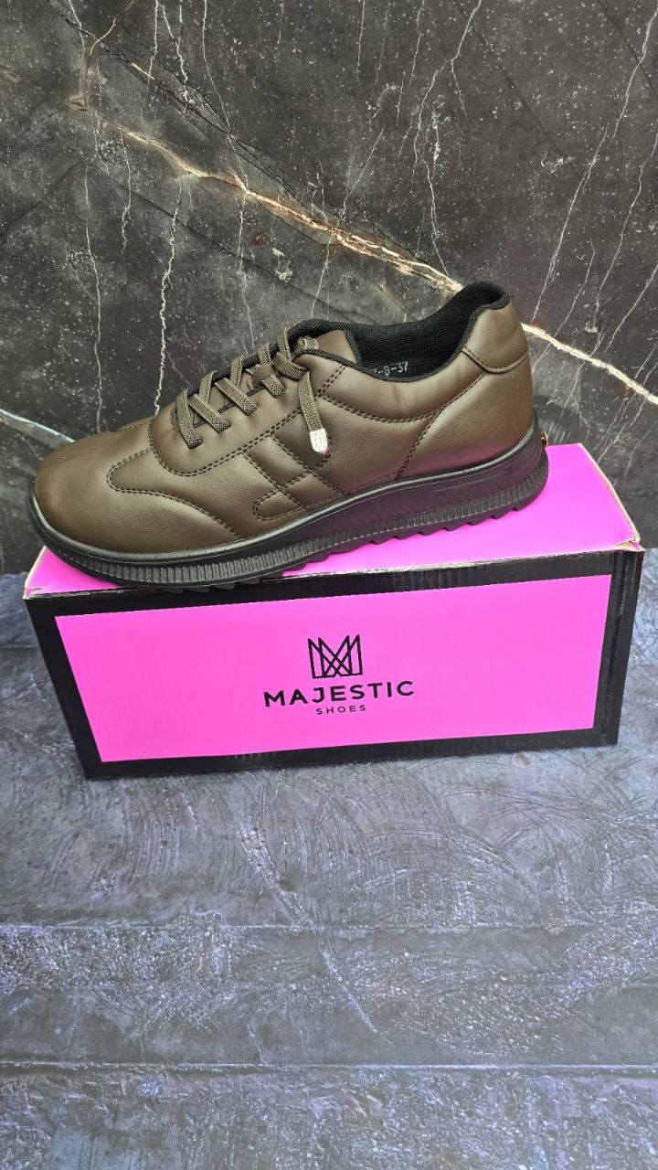 фото весенние женские кроссовки оптом