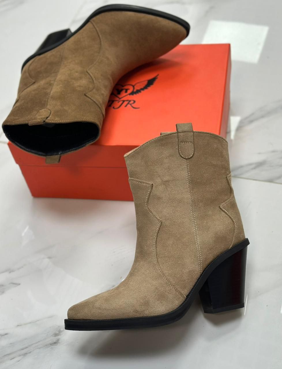 фото весенние женские ботинки оптом